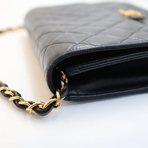 Pre-owned #90152 CHANEL Matelassé Chain Shoulder Bag | Push-Lock | Lambskin | Black | 5 Series (1997–1999) | Gold Hardware | Vintage