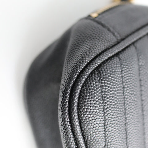 Pre-Owned #R08211 Saint Laurent Paris YSL Mini Bag Lou Chain Shoulder Bag in Black Leather