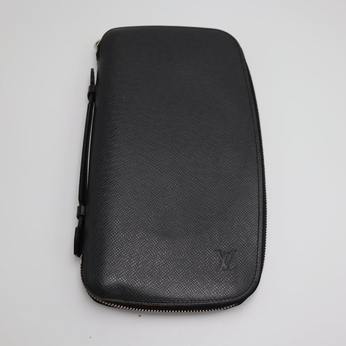 Pre-Owned #71087 Louis Vuitton Taiga Atoll long wallet  leather Black Ardoise M30652
