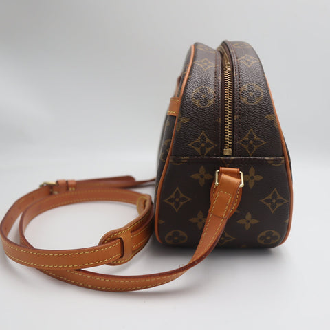 Pre-Owned #71447 Louis Vuitton Monogram Blois Crossbody Shoulder Bag M51221