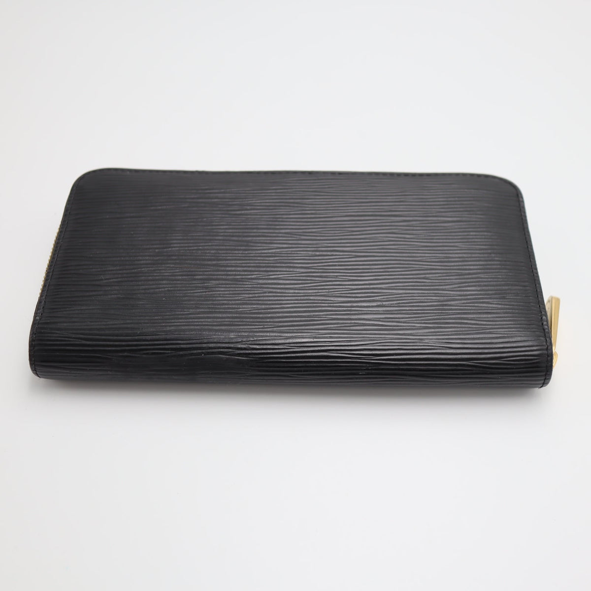 Pre-owned #71210  LouisVuitton Epi zippy wallet  black Final sale