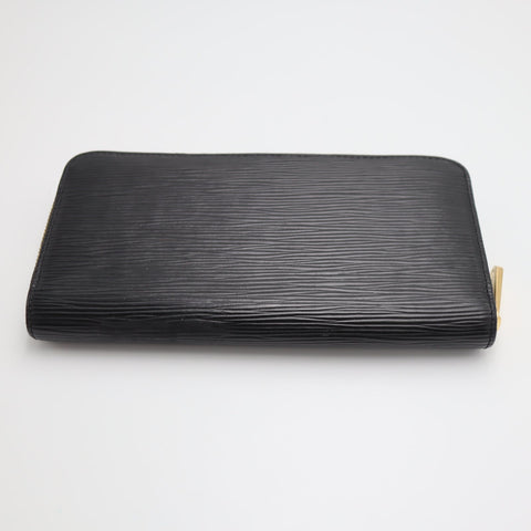 Pre-owned #71210  LouisVuitton Epi zippy wallet  black Final sale