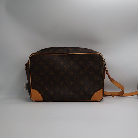 Pre-Owned #BPR05229 Louis Vuitton Monogram Trocadero 30 Crossbody Bag M51272
