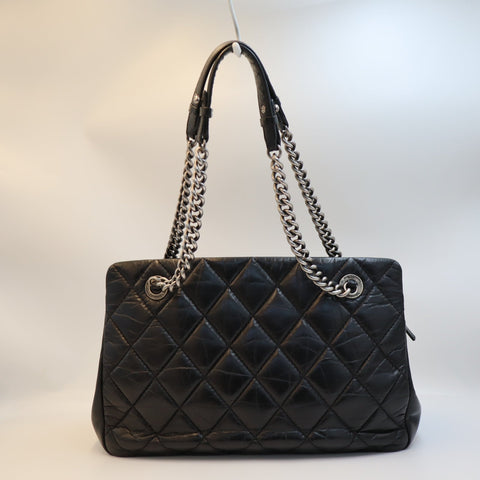 Pre-Owned #R0611 CHANEL Chain Shoulder Tote Bag Calfskin/Black CC Mark Tote Bag